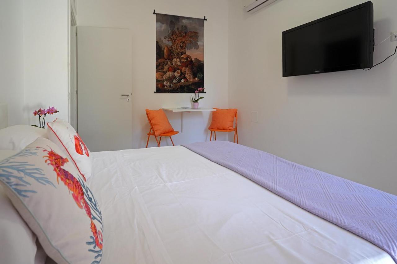 Piazza Lauro Suites Сорренто Экстерьер фото