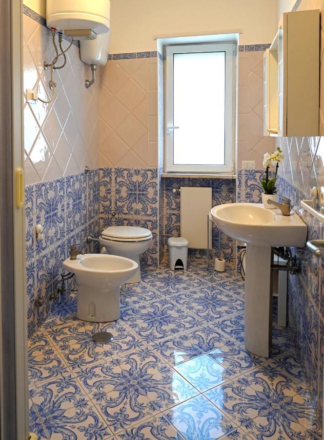 Piazza Lauro Suites Сорренто Экстерьер фото