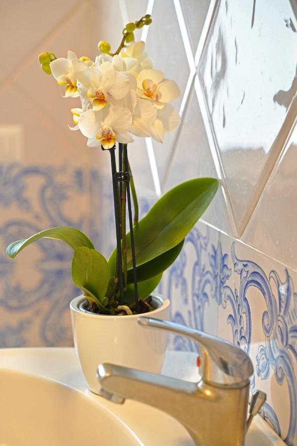 Piazza Lauro Suites Сорренто Экстерьер фото